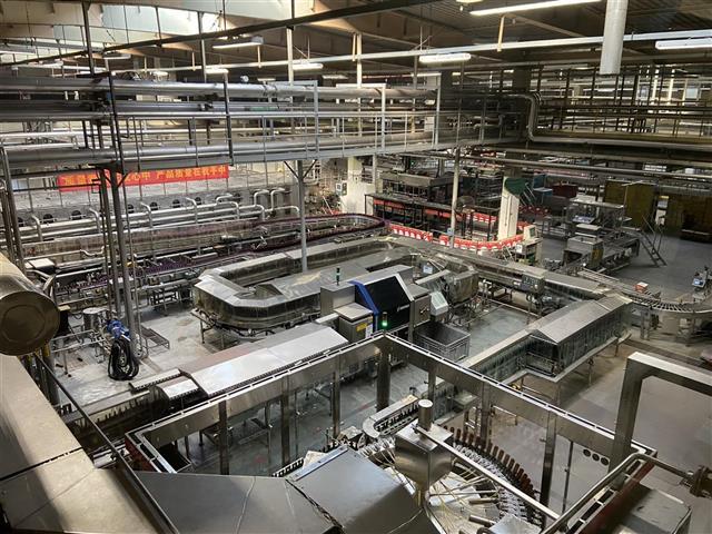 扎根漢陽三十五載，百威武漢工廠以卓越品質助力“新漢陽造”崛起