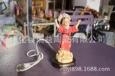 批發(fā)采購塑料、樹脂工藝品 探索西方宗教人物祈禱圖與家居擺件的市場機遇（以0301工藝品為例）